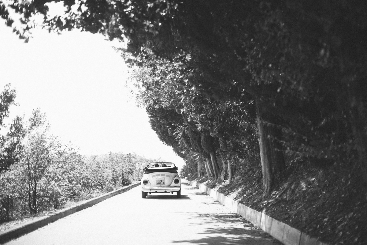 bride and groom just married italy