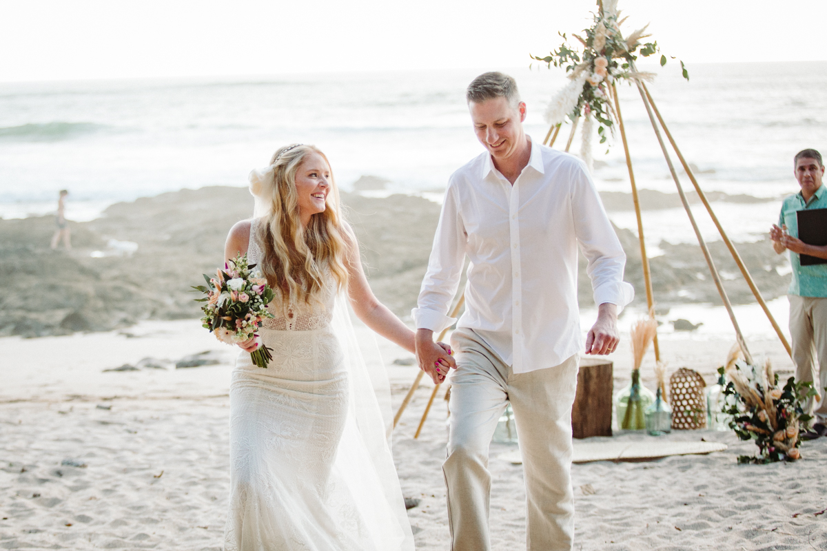 destination elopement costa rica