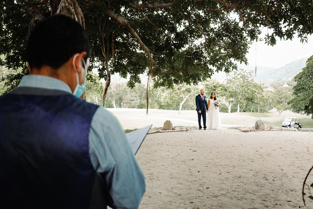 Costa rica elopement photographer