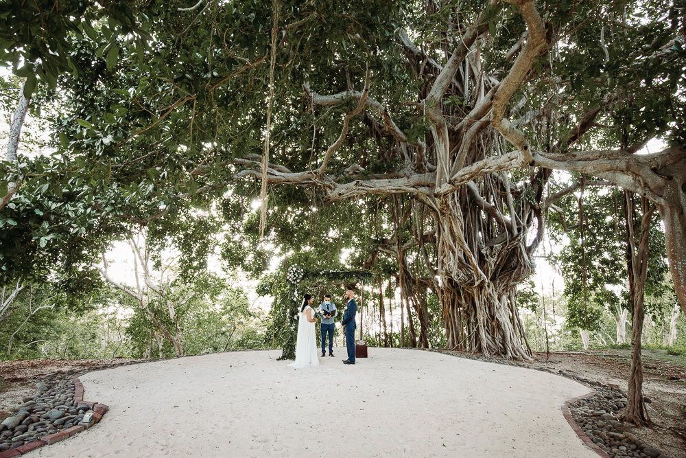 Costa rica elopement photographer