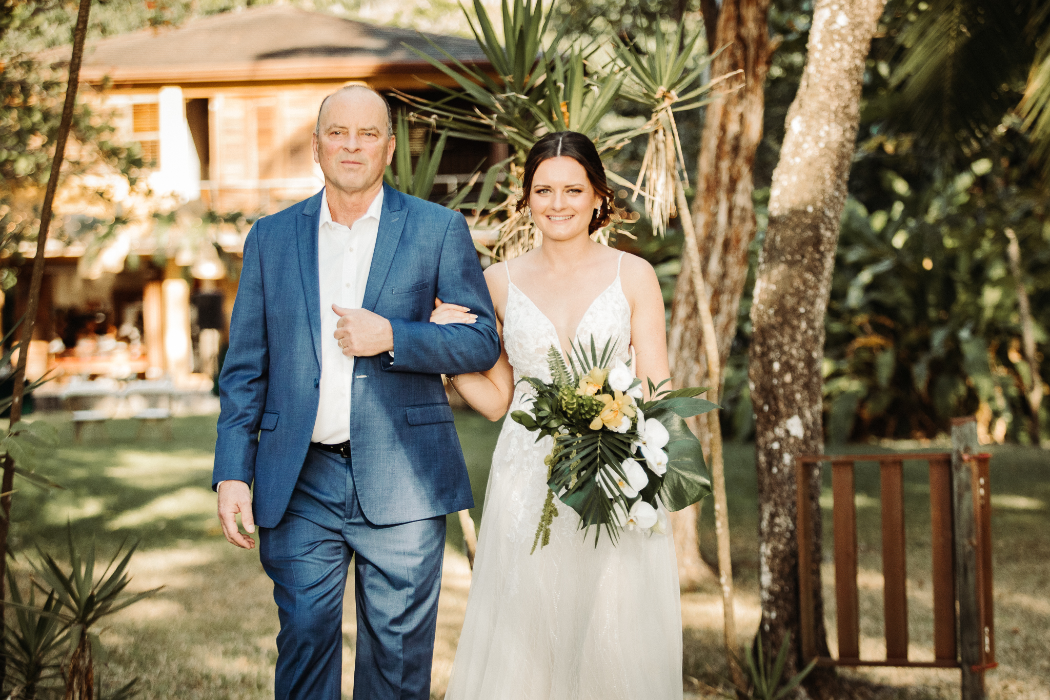 bride and her father