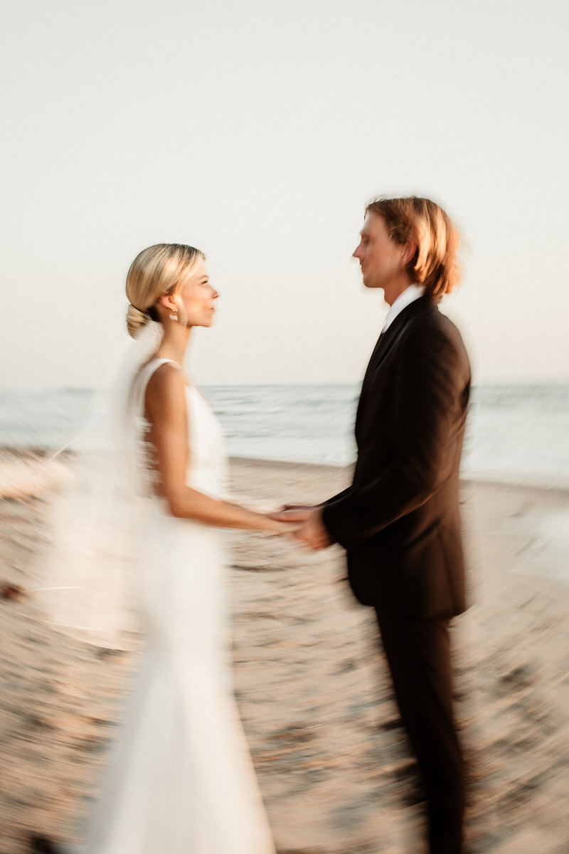 wedding photographer bride and groom