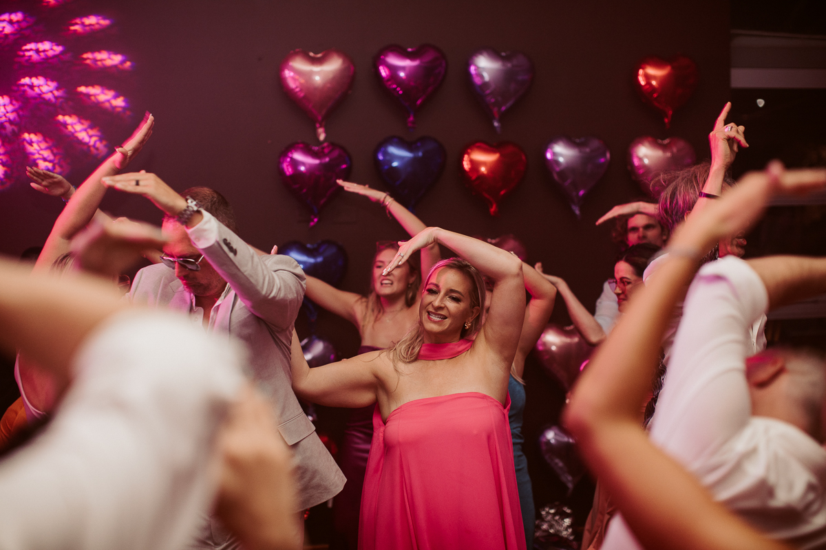 wedding reception dancing