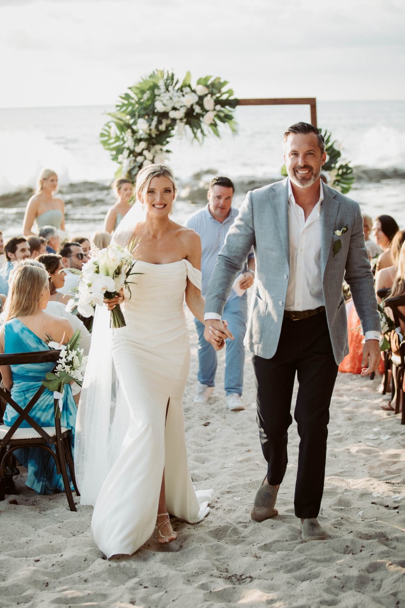beach wedding ceremony